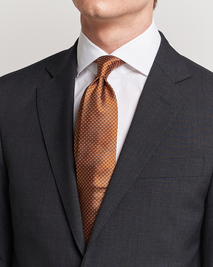 Hombres |  | Amanda Christensen | Silk Micro Printed 8cm Tie Rust Orange
