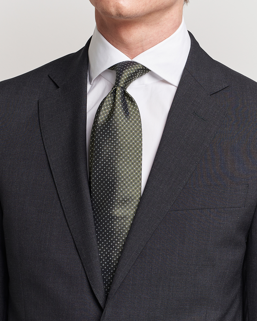 Hombres | Amanda Christensen Silk Micro Printed 8cm Tie Olive | Amanda Christensen | Silk Micro Printed 8cm Tie Olive