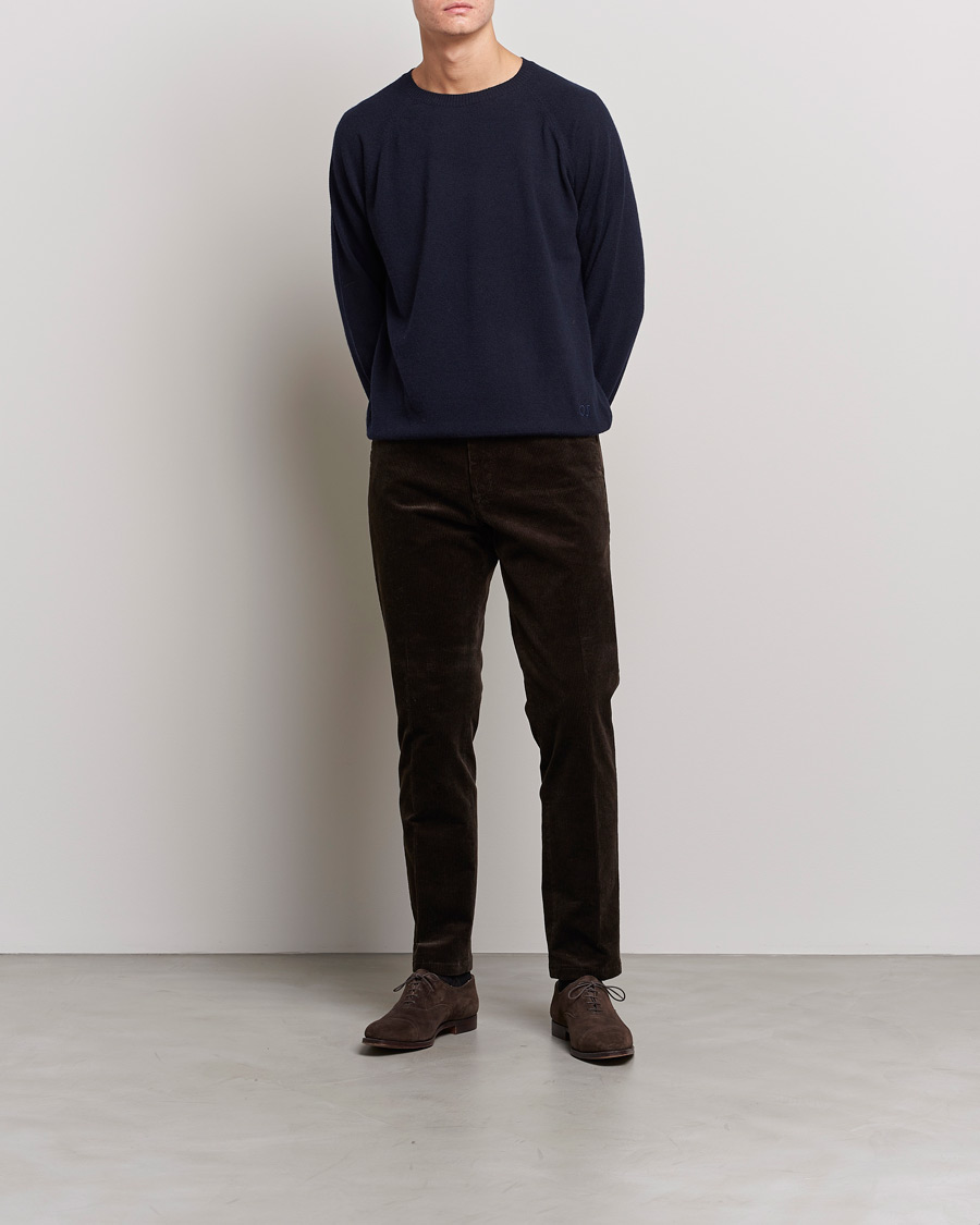 Hombres | Jerséis y prendas de punto | Oscar Jacobson | Gustaf Lambswool Raglan Crew Neck Navy