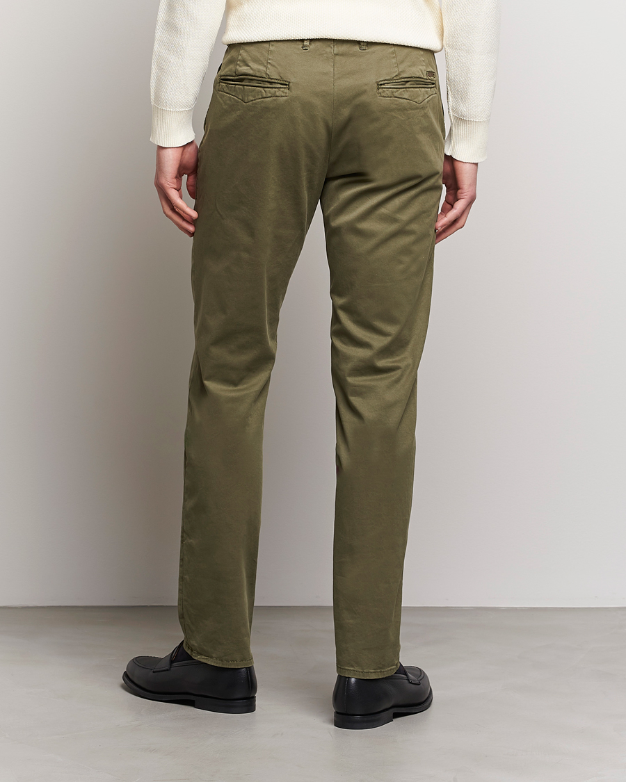 Hombres | Pantalones | Incotex | Slim Fit Garment Dyed Slacks Olive
