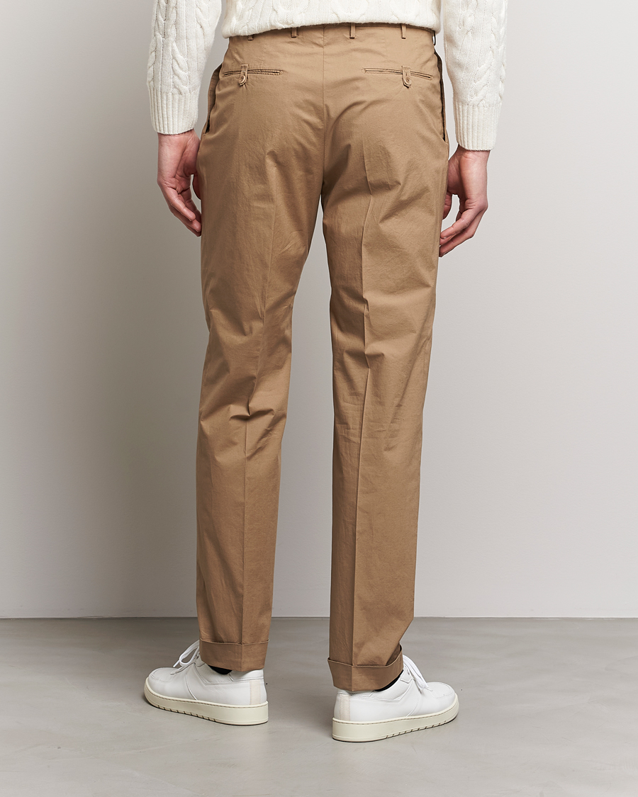 Hombres | Pantalones | Incotex | Carrot Fit Popelino Lightweight Cotton Trousers Khaki