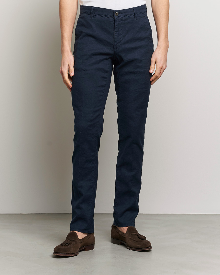 Hombres | Pantalones | Incotex | Slim Fit Cotton/Linen Slacks Navy