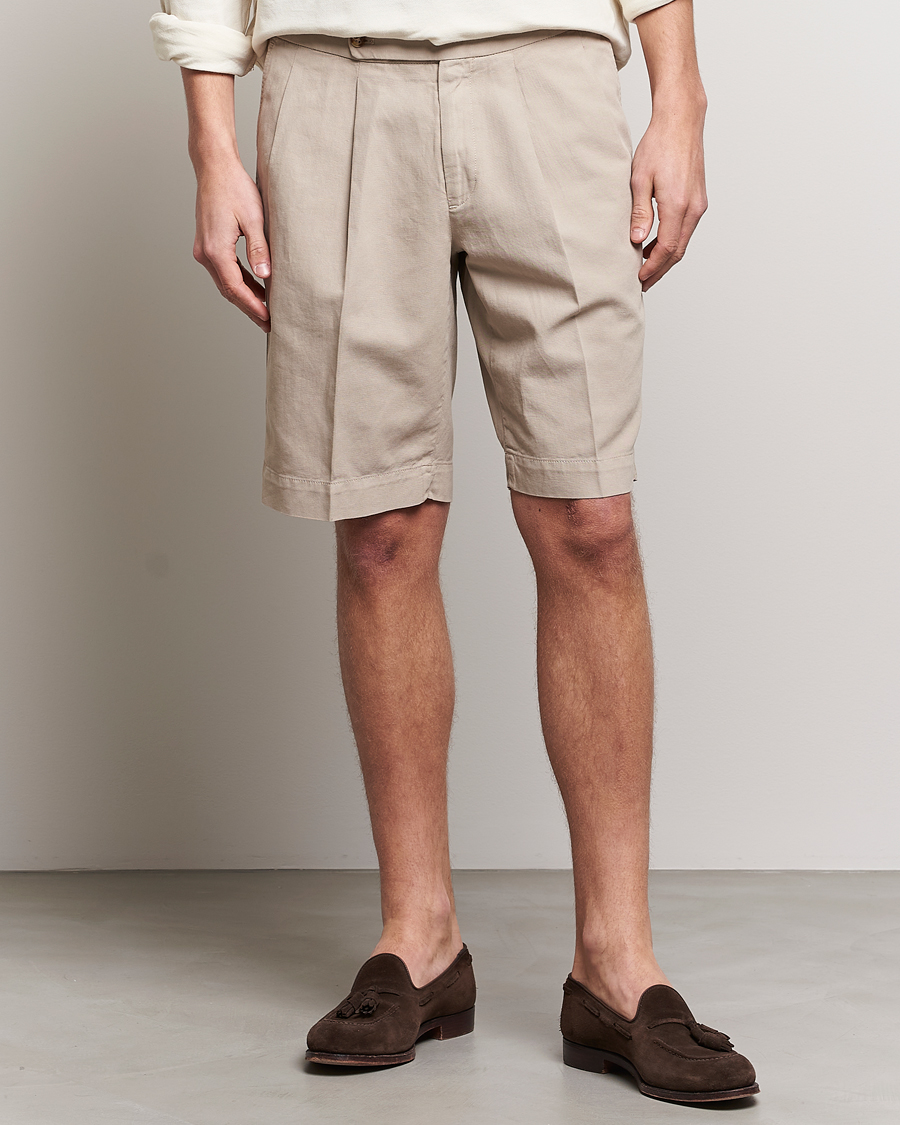 Hombres | Pantalones cortos | Incotex | Pleated Chinolino Shorts Beige