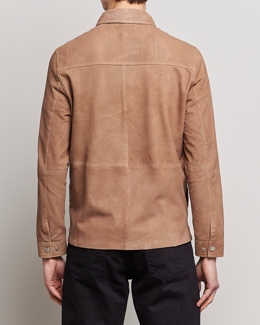Hombres | Abrigos y chaquetas | J.Lindeberg | Jonah Perforated Suede Overshirt Tiger Brown