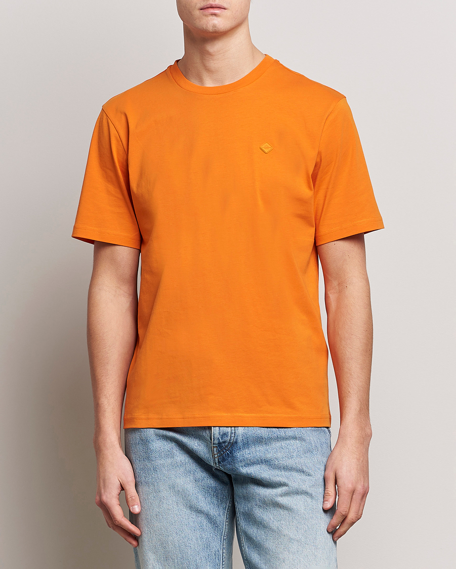 Hombres | Camisetas | J.Lindeberg | Dale Organic Cotton Patch T-Shirt Russet Orange