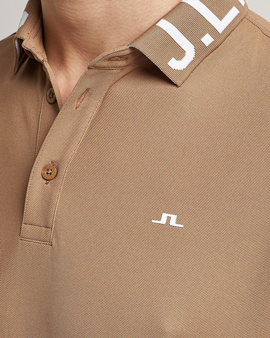 Hombres | Polos | J.Lindeberg | Gus Regular Polo Tiger Brown