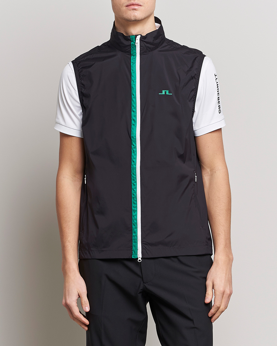 Hombres | Chalecos | J.Lindeberg | Ash Light Packable Vest Rain Forest