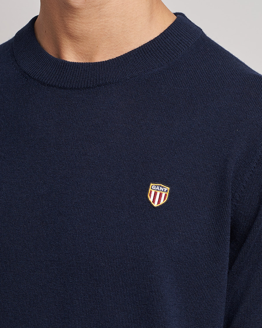 Hombres | Jerséis y prendas de punto | GANT | Banner Shield Lambswool Crew Neck Eavning Blue