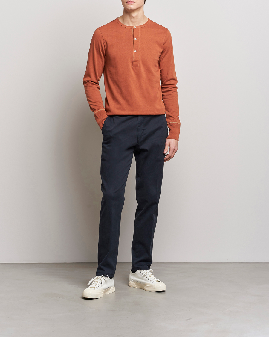 Hombres | Jerséis y prendas de punto | Merz b. Schwanen | Classic Organic Cotton Henley Sweater Sierra Red