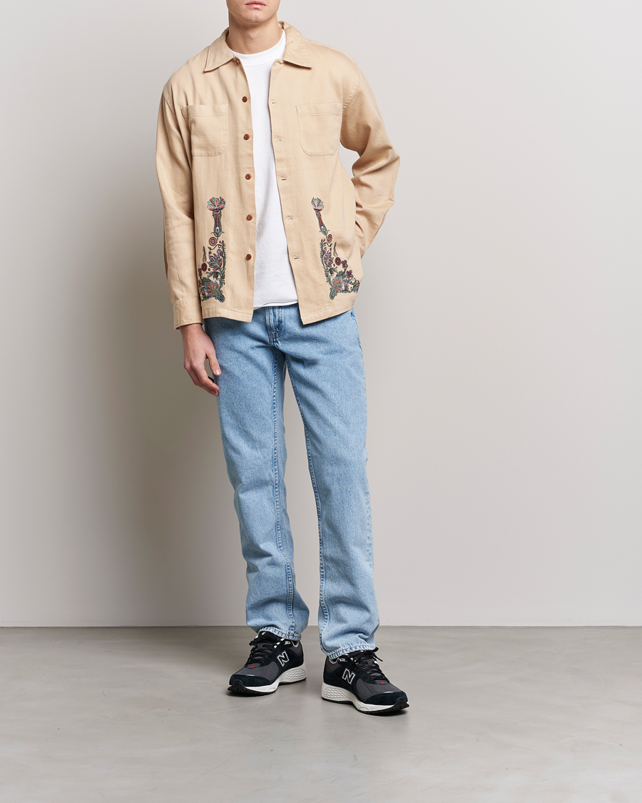 Hombres | Camisas | Nudie Jeans | Vincent Floral Overshirt Cream