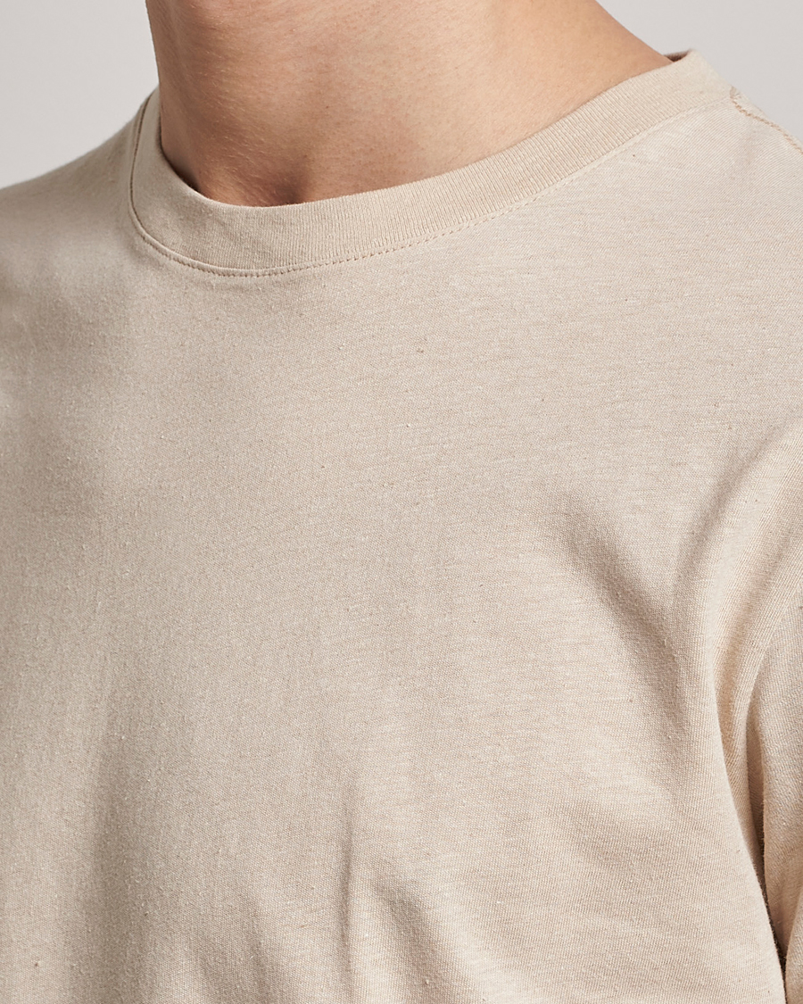 Hombres | Camisetas | Tiger of Sweden | Dillan Linen Cotton T-Shirt Cream Sand