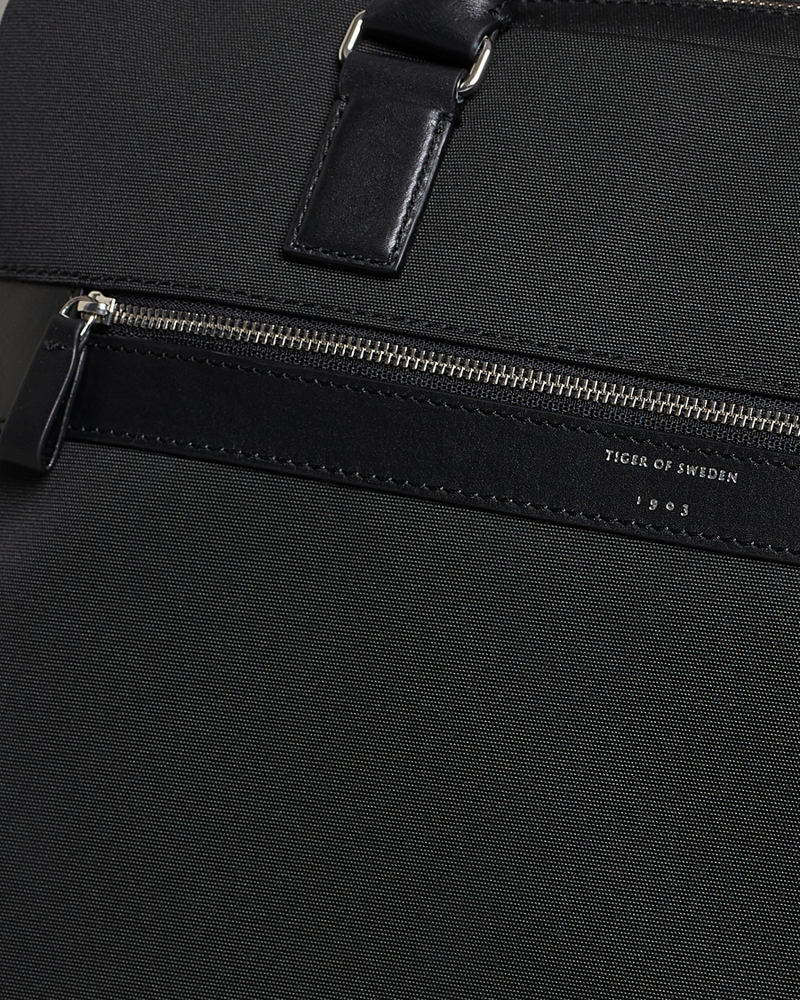 Hombres | Tiger of Sweden Bays Recycled Polyester Computer Bag Black | Tiger of Sweden | Bays Recycled Polyester Computer Bag Black