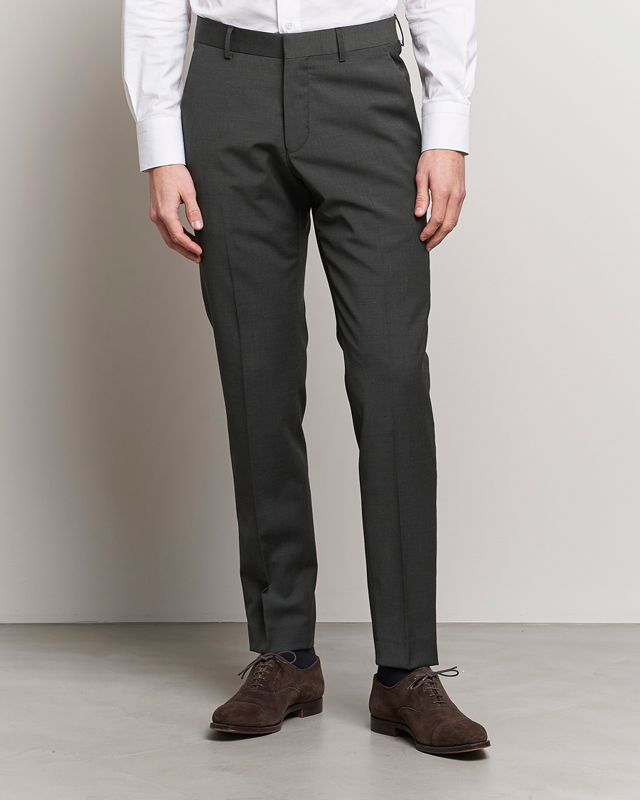 Hombres | Pantalones | Tiger of Sweden | Tenuta Wool Travel Suit Trousers Olive Extreme