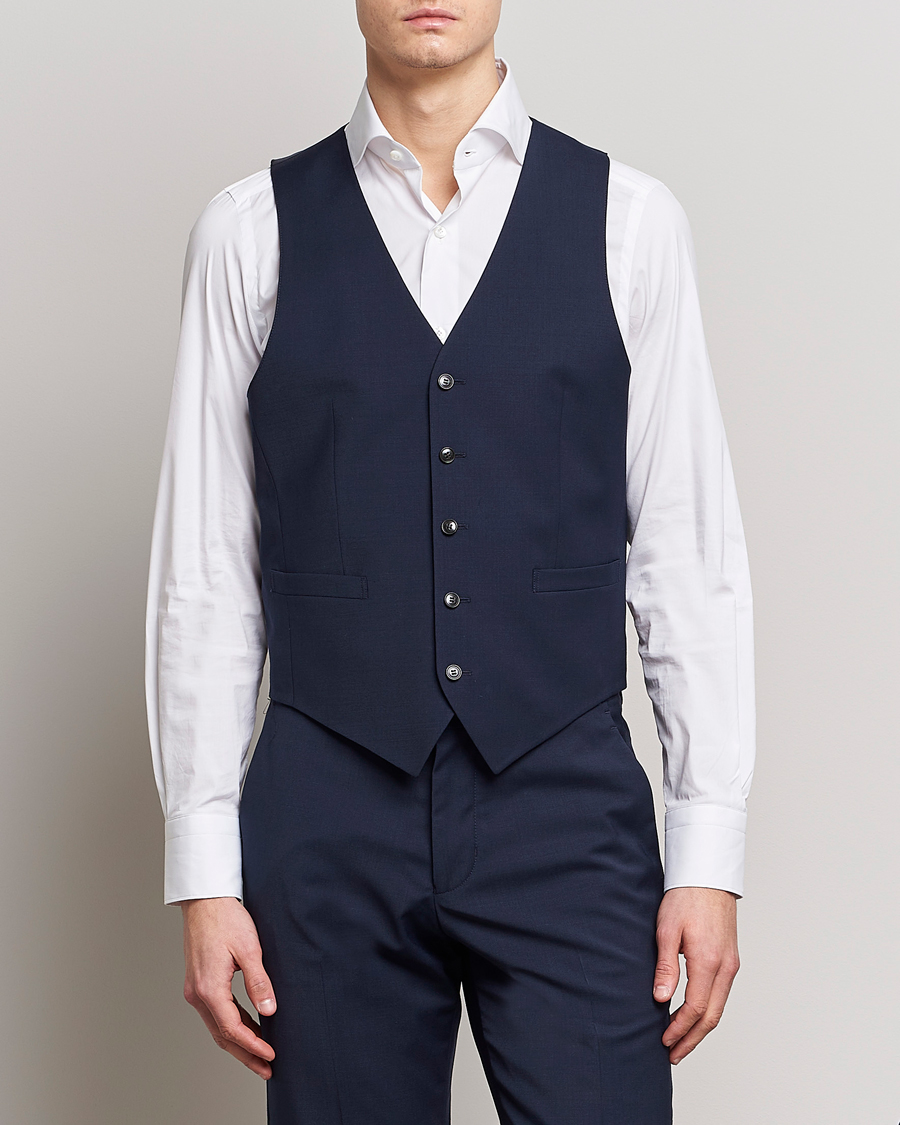 Hombres | Blazers | Tiger of Sweden | Wayde Wool Travel Waistcoat Royal Blue