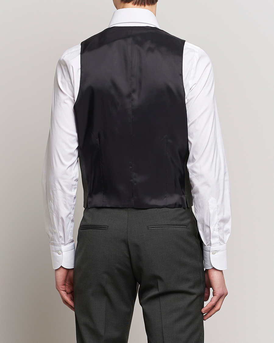 Hombres | Chalecos | Tiger of Sweden | Wayde Wool Travel Waistcoat Olive Extreme