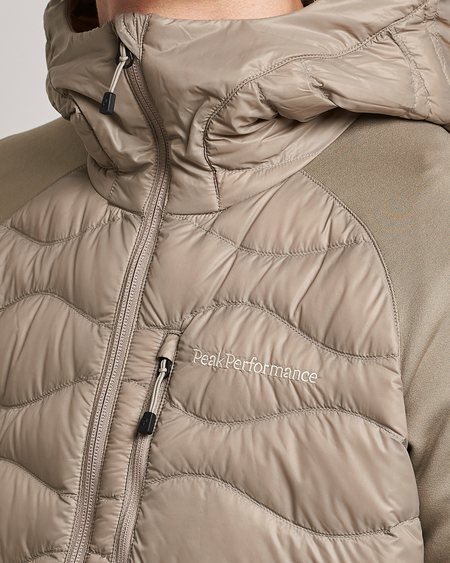 Hombres | Abrigos y chaquetas | Peak Performance | Helium Hooded Hybrid Avid Beige