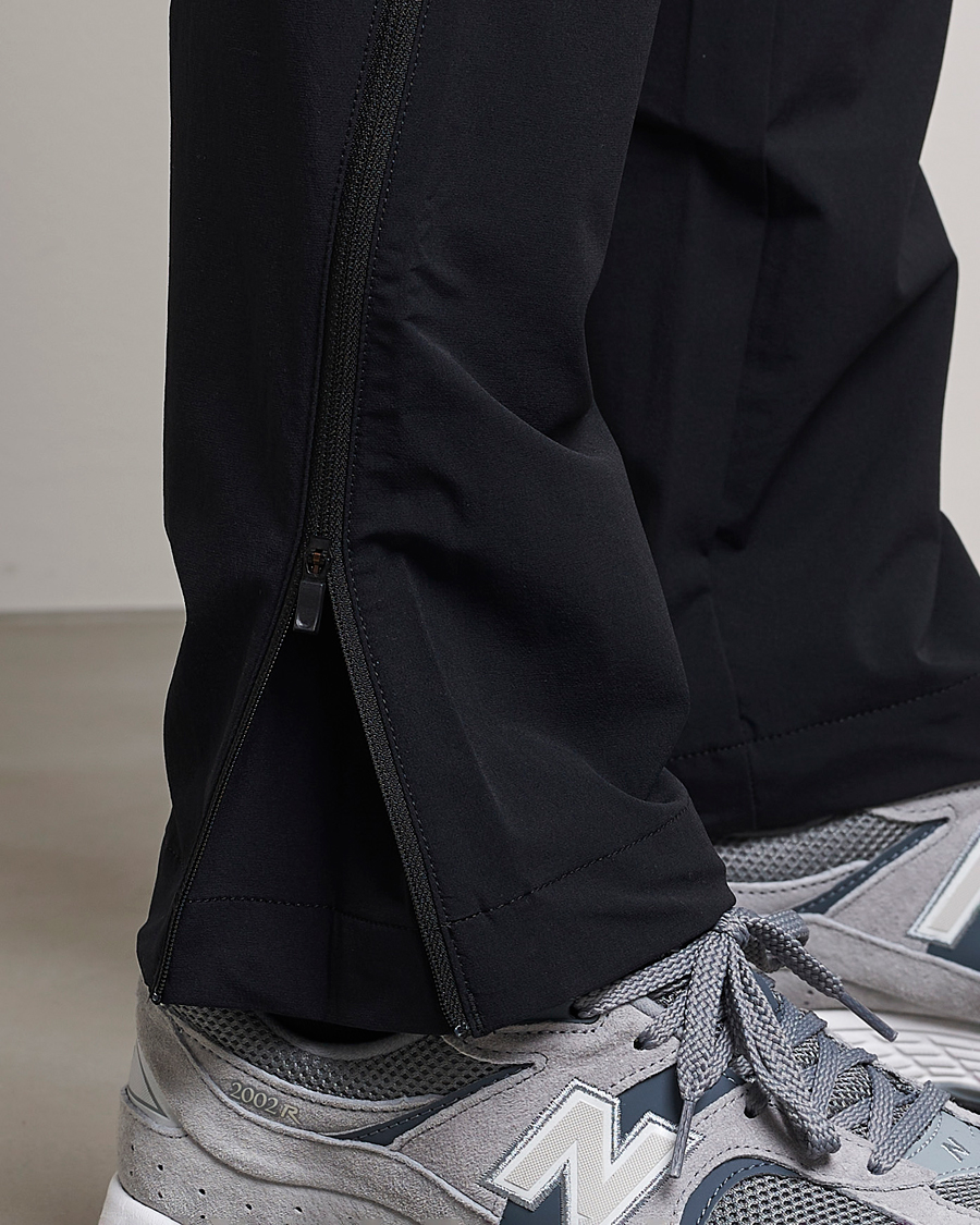 Hombres | Pantalones | Peak Performance | Tech Light Woven Scale Pants Black