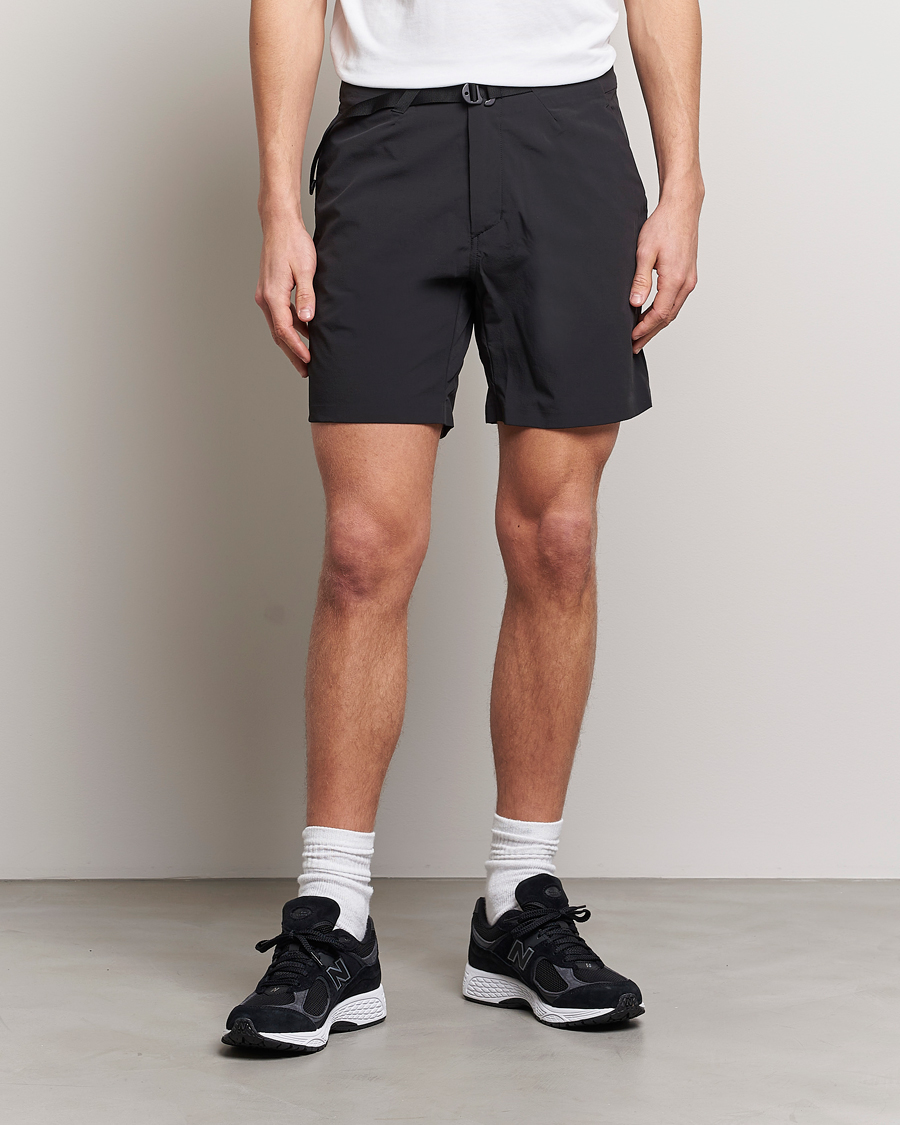 Hombres | Pantalones cortos | Peak Performance | Vislight Light Shorts Off Black