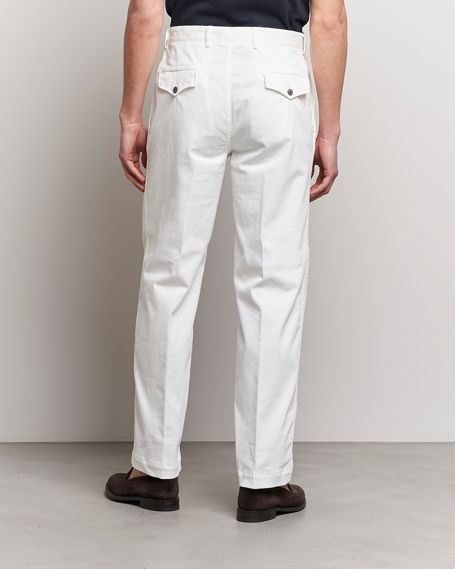 Hombres | Pantalones | Oscar Jacobson | Tanker Pleat Cotton Trousers Off White