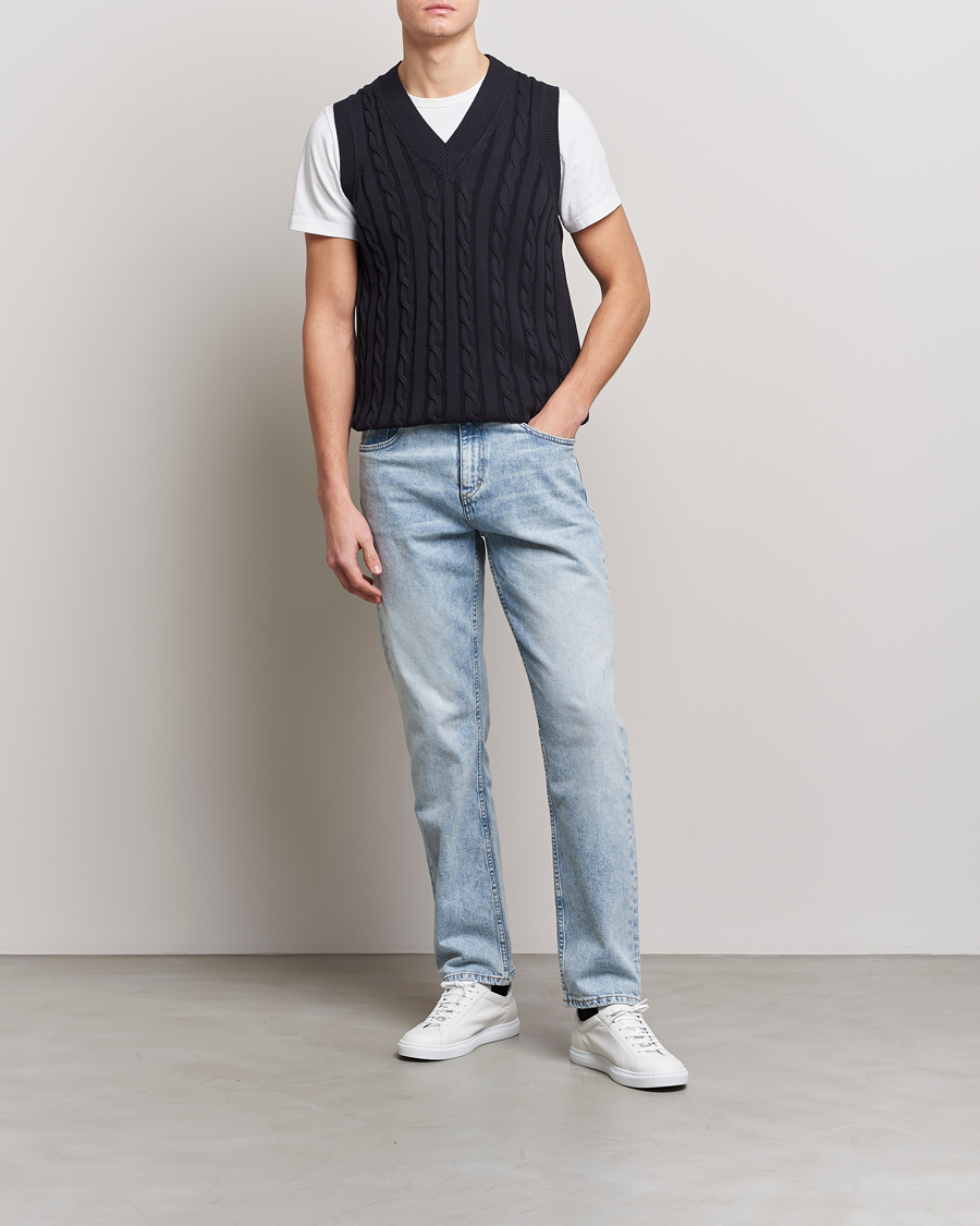 Hombres | Jerséis y prendas de punto | Oscar Jacobson | Lucas Cable Knitted Vest Navy