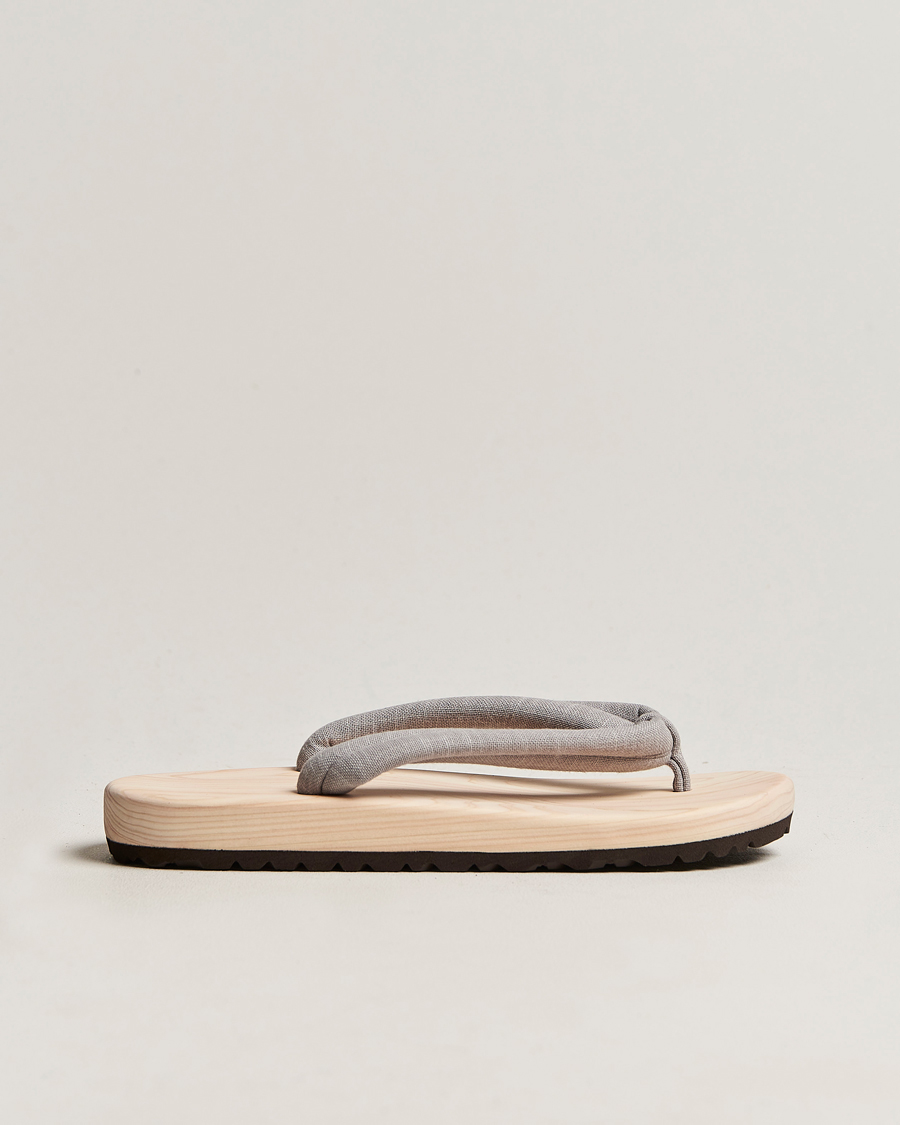 Hombres | Beams Japan Wooden Geta Sandals Light Grey | Beams Japan | Wooden Geta Sandals Light Grey