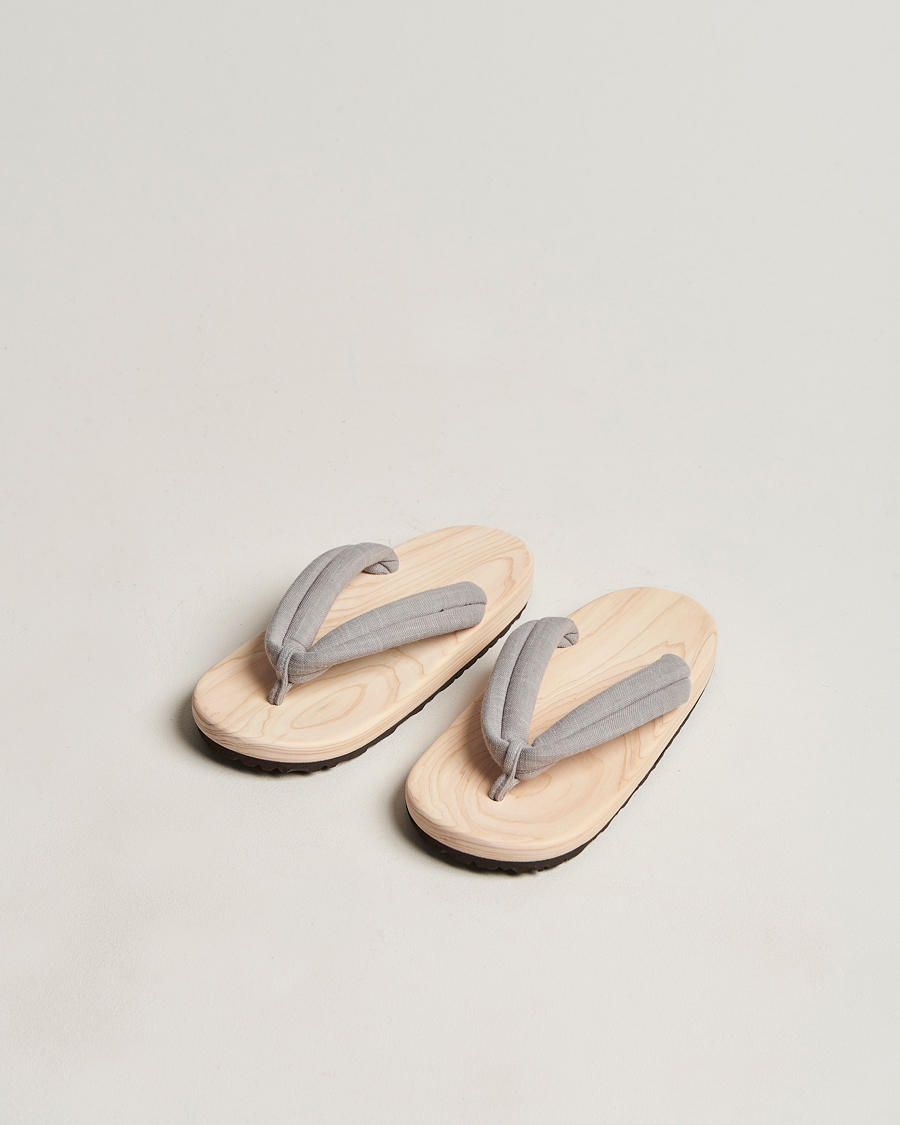 Hombres | Beams Japan Wooden Geta Sandals Light Grey | Beams Japan | Wooden Geta Sandals Light Grey