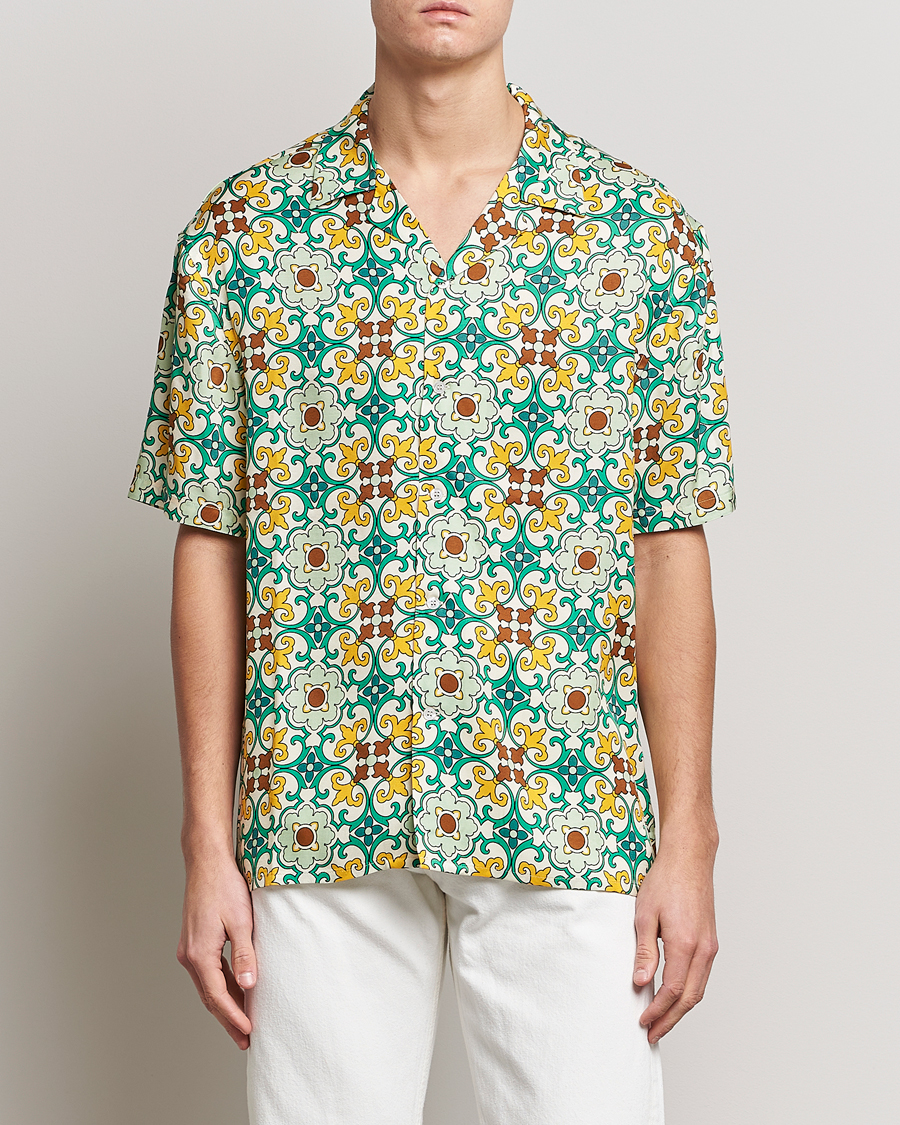 Hombres | Camisas | Drôle de Monsieur | Ornaments Print Bowling Shirt Yellow/Green