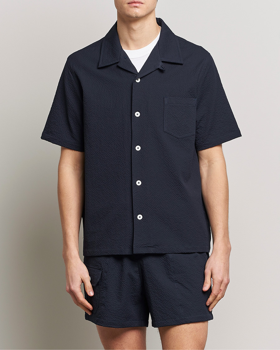 Hombres | Camisas | Howlin' | Short Sleeve Cotton Seersucker Shirt Navy