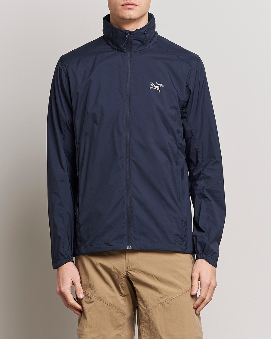 Hombres | Abrigos y chaquetas | Arc'teryx | Nodin Lightweight Wind Jacket Black Sapphire