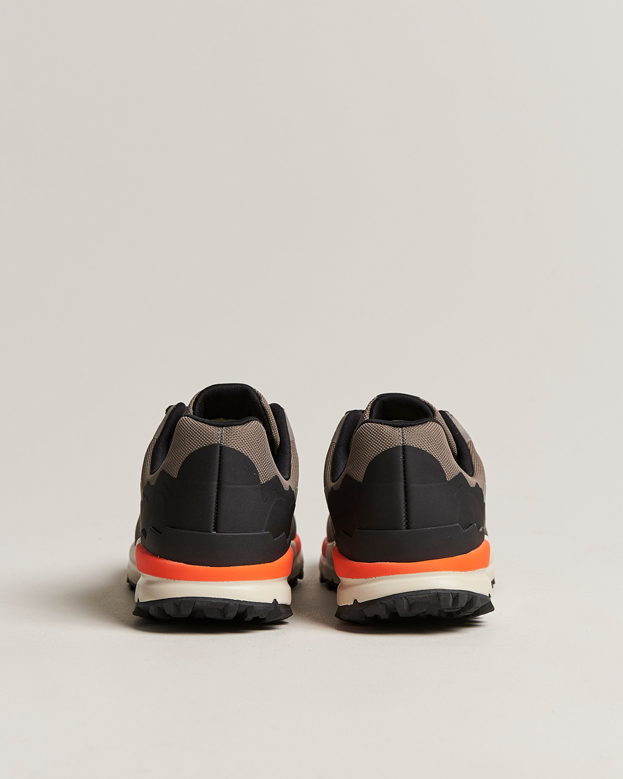 Hombres | Veja Fitz Roy Hiking Sneaker Basalte Black | Veja | Fitz Roy Hiking Sneaker Basalte Black