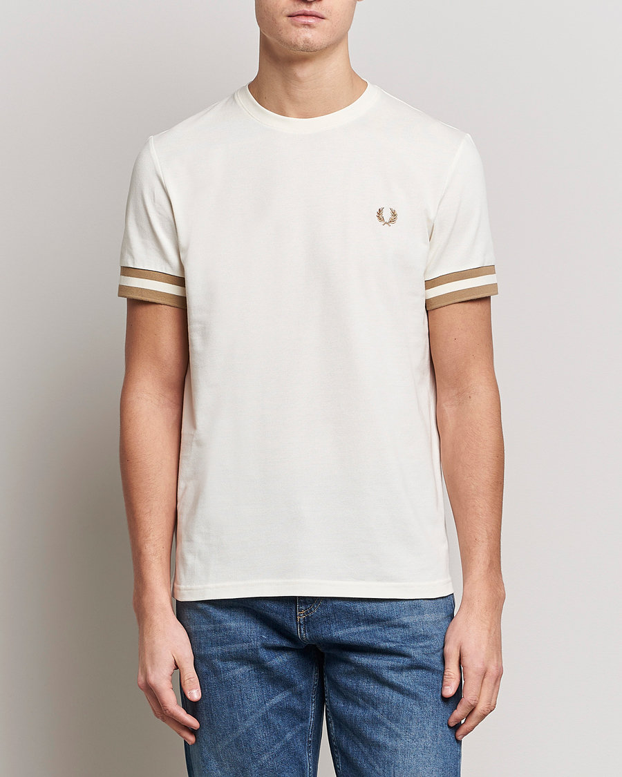Hombres | Camisetas | Fred Perry | Boled Tipped Pique T-Shirt Ecru
