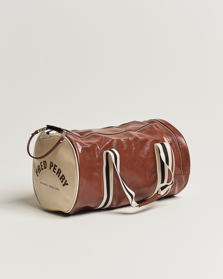 Hombres | Fred Perry Classic Barrel Bag Tan | Fred Perry | Classic Barrel Bag Tan