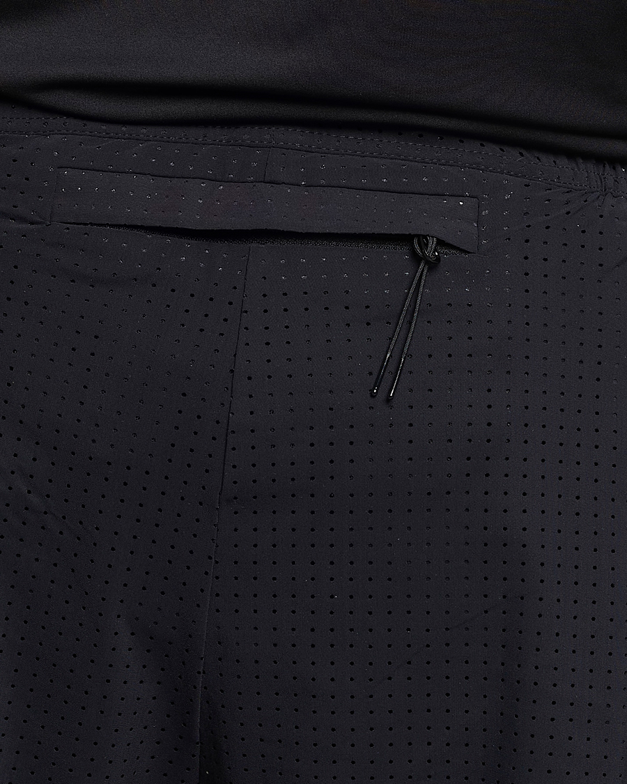 Hombres | Pantalones cortos | Satisfy | Space-O 2.5 Inch Shorts Black