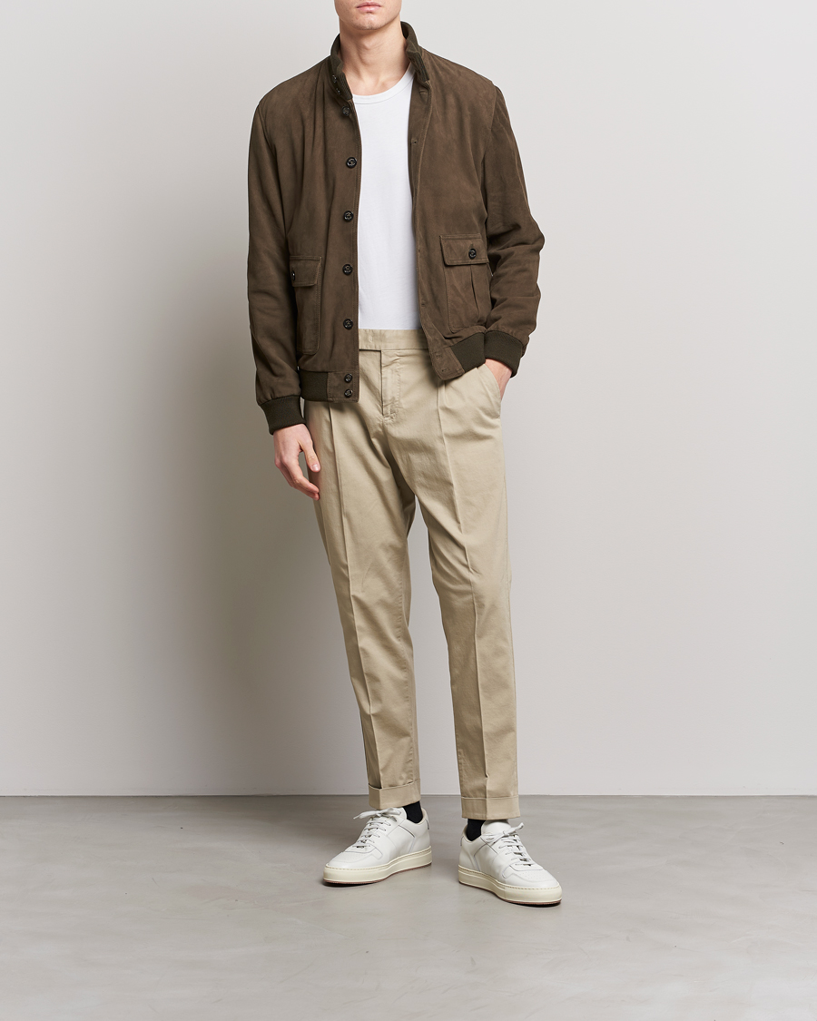 Hombres | Pantalones | PT01 | Slim Fit Pleated Linen Blend Trousers Beige