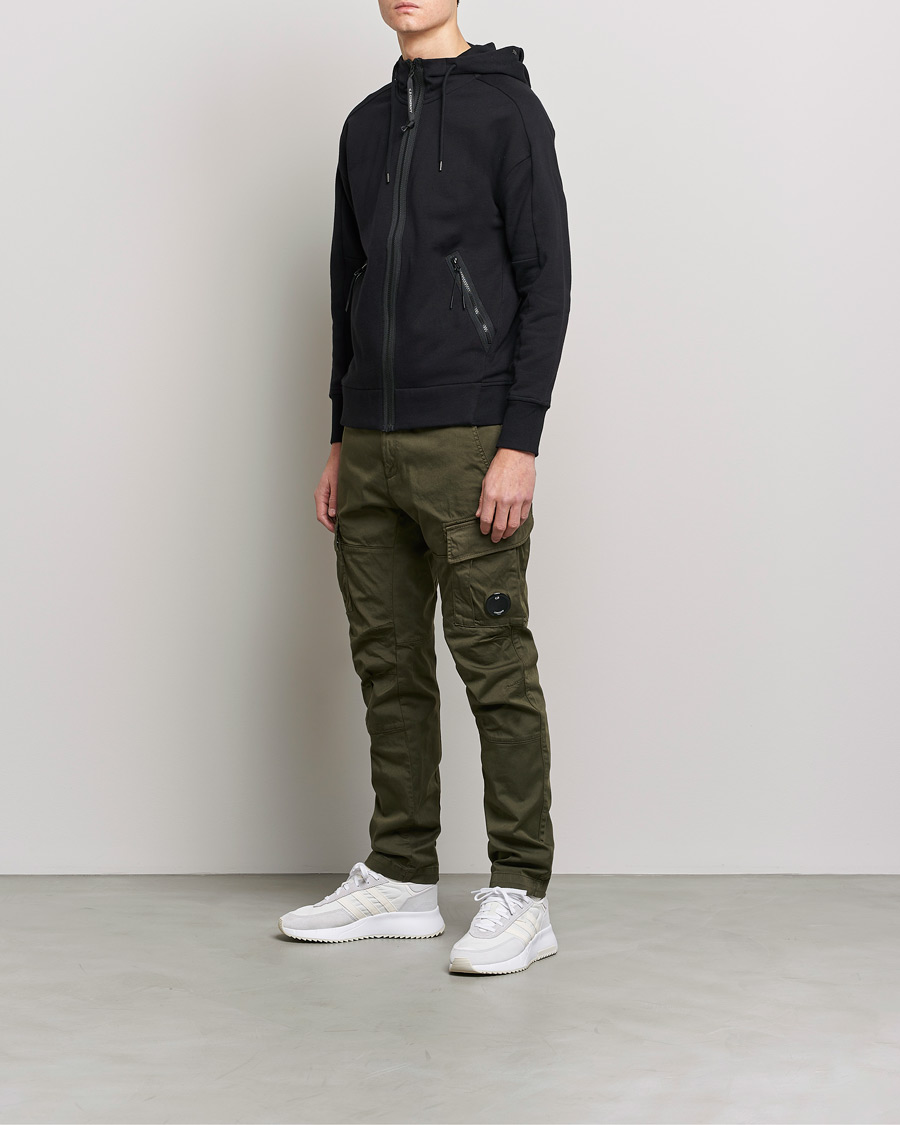 Hombres | Jerséis y prendas de punto | C.P. Company | Diagonal Raised Fleece Full Zip Goggle Hoodie Black