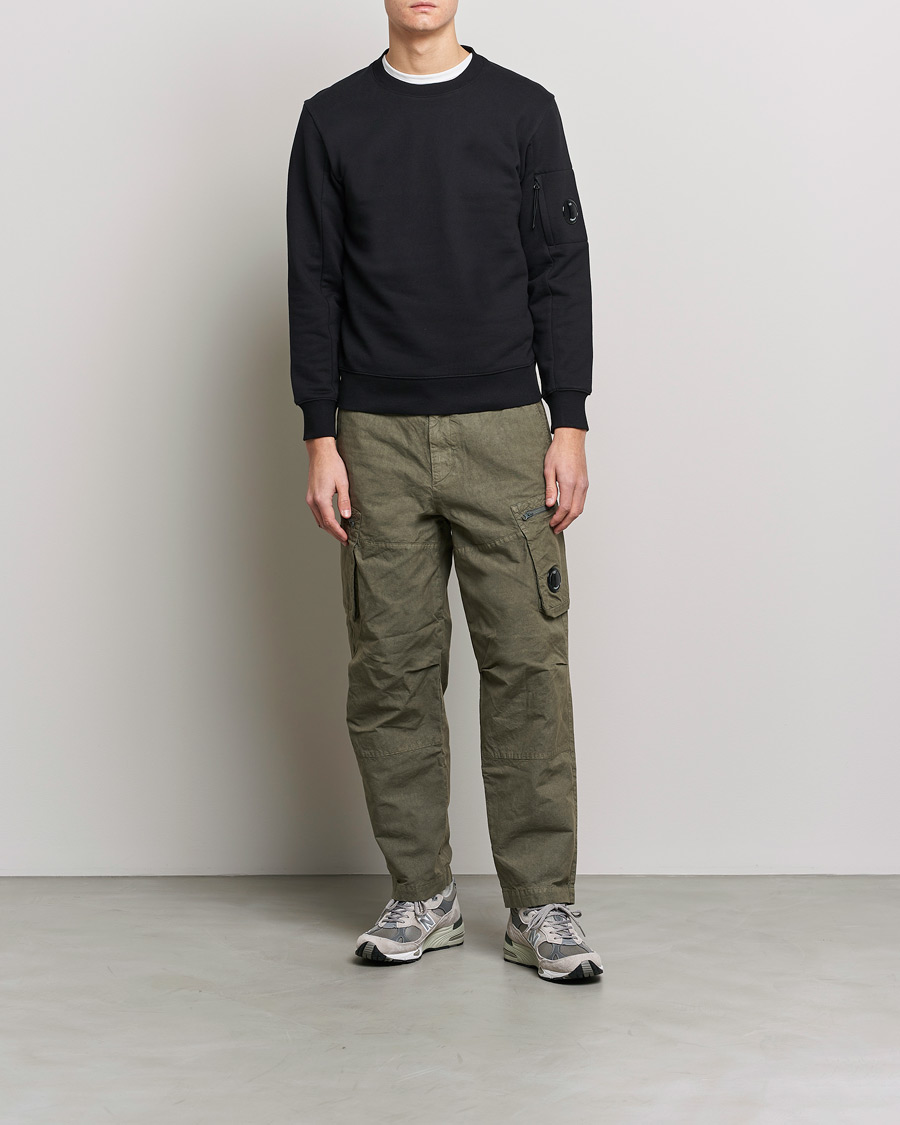 Hombres | Jerséis y prendas de punto | C.P. Company | Diagonal Raised Fleece Lens Sweatshirt Black