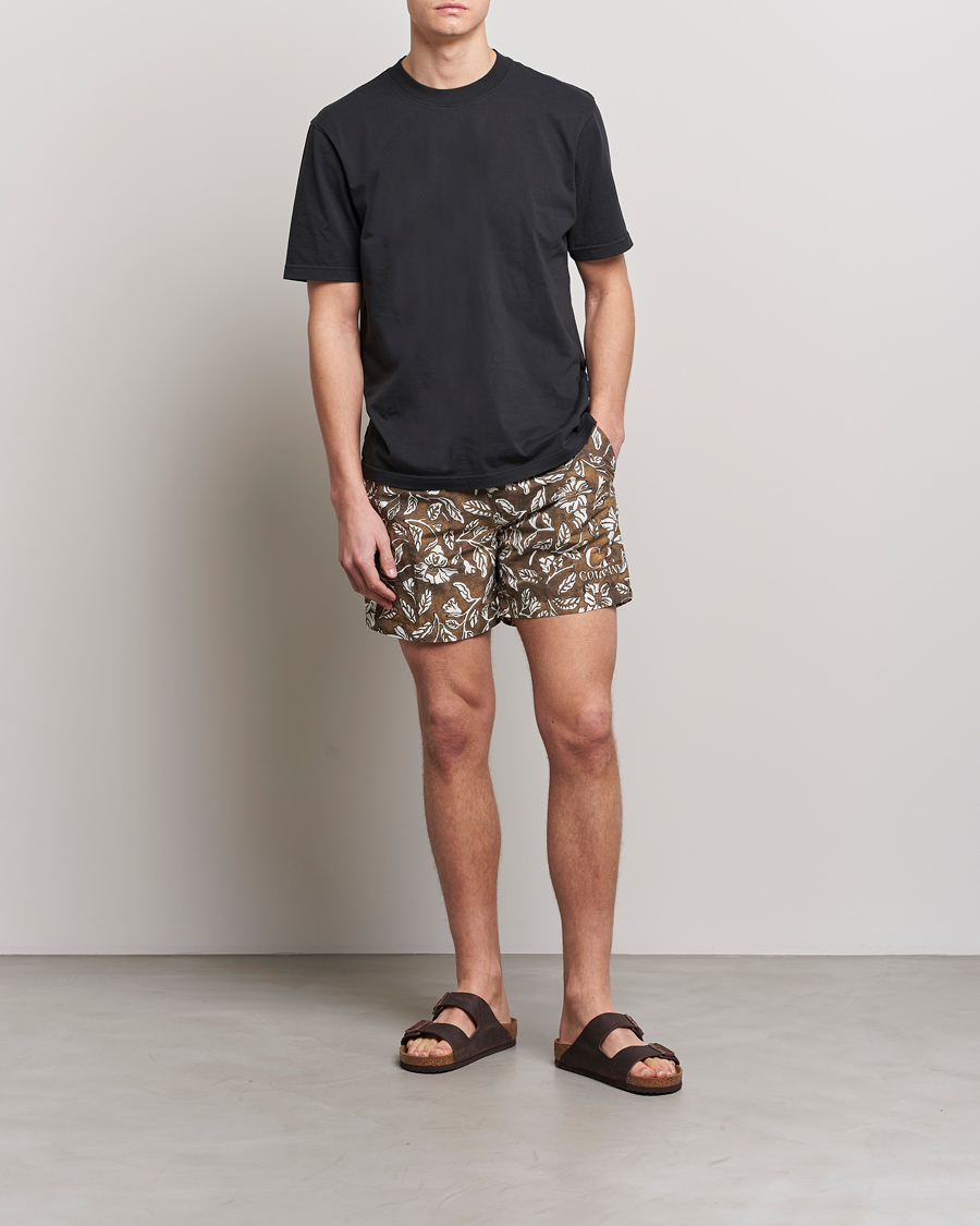 Hombres | Bañadores | C.P. Company | Garment Dyed Flatt Nylon Printed Swimshorts Olive