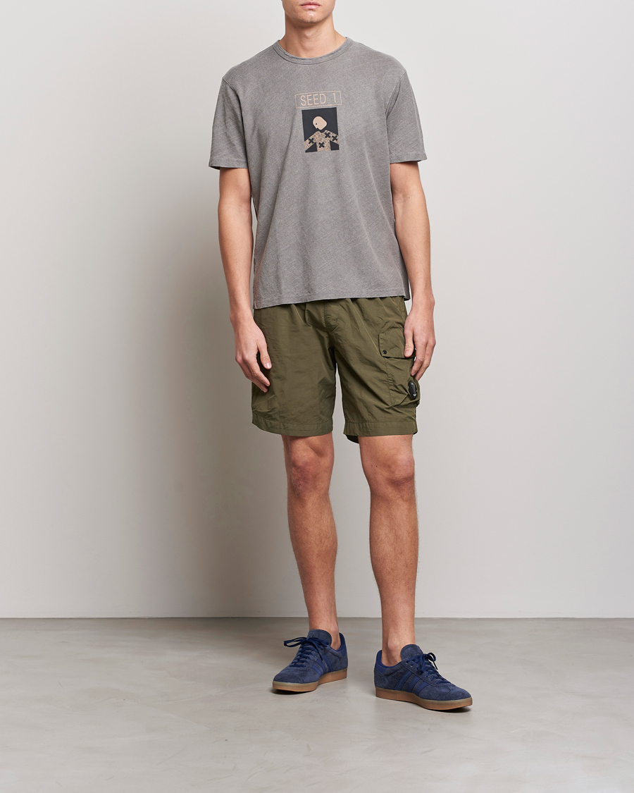 Hombres | Pantalones cortos | C.P. Company | Flatt Nylon Garment Dyed Shorts Olive