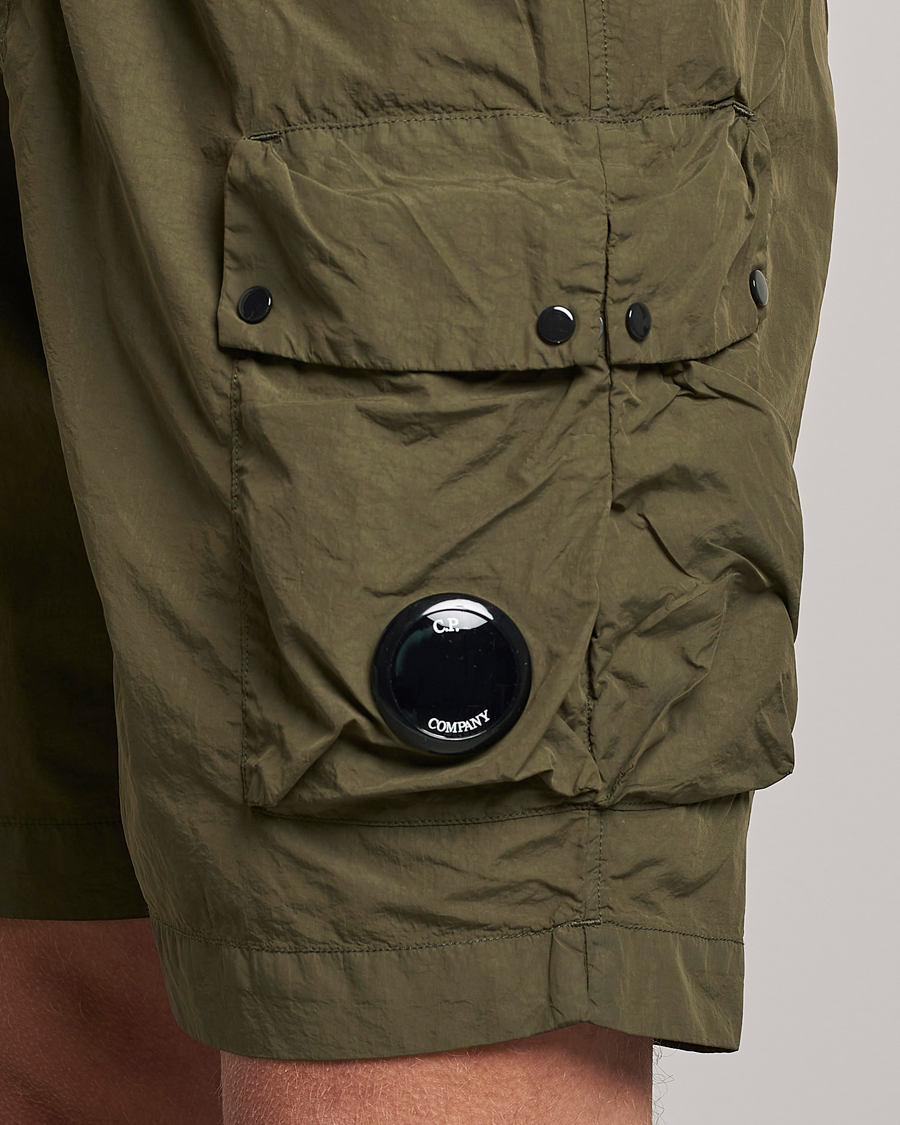 Hombres | Pantalones cortos | C.P. Company | Flatt Nylon Garment Dyed Shorts Olive