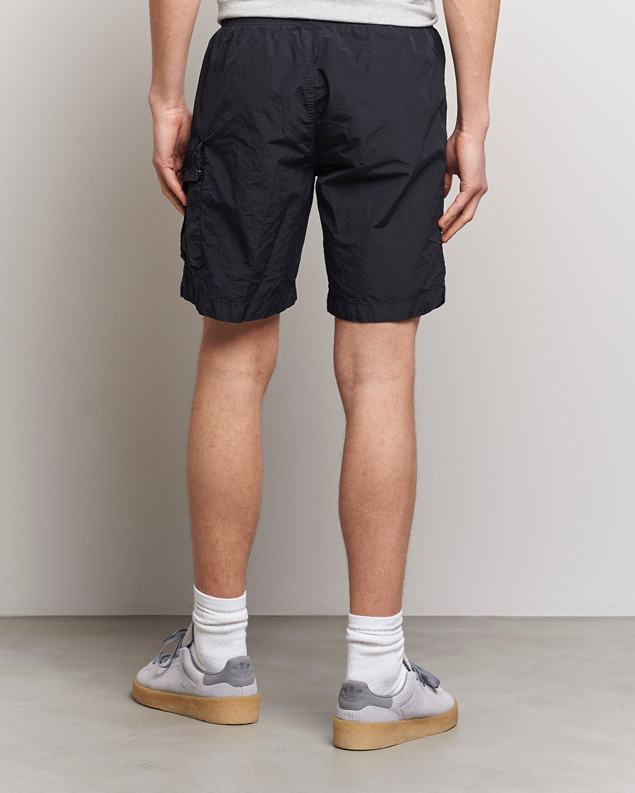 Hombres | Pantalones cortos | C.P. Company | Flatt Nylon Garment Dyed Shorts Black