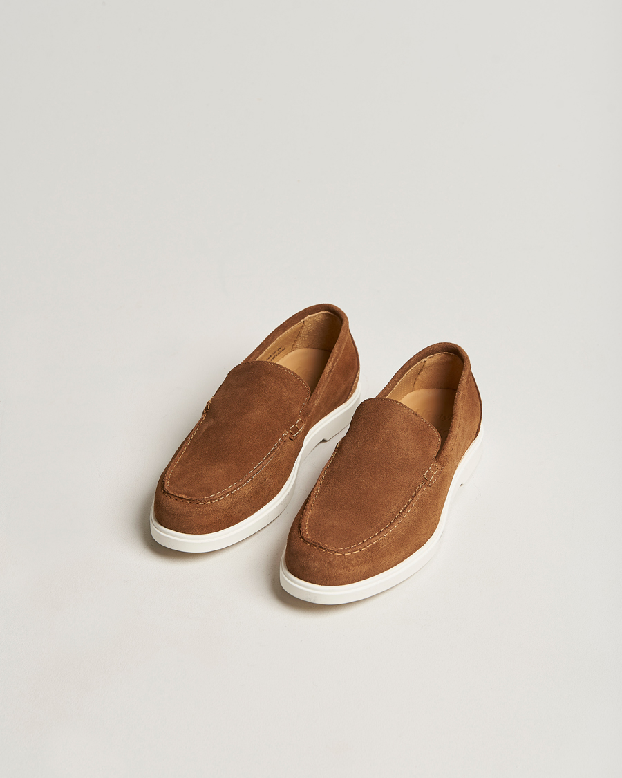 Hombres | Zapatos hechos a mano | Loake 1880 | Tuscany Suede Loafer Chestnut