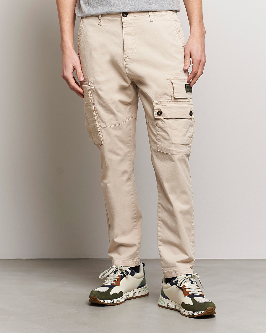 Hombres | Pantalones | Aeronautica Militare | Soft Twill Pocket Pants Plaster