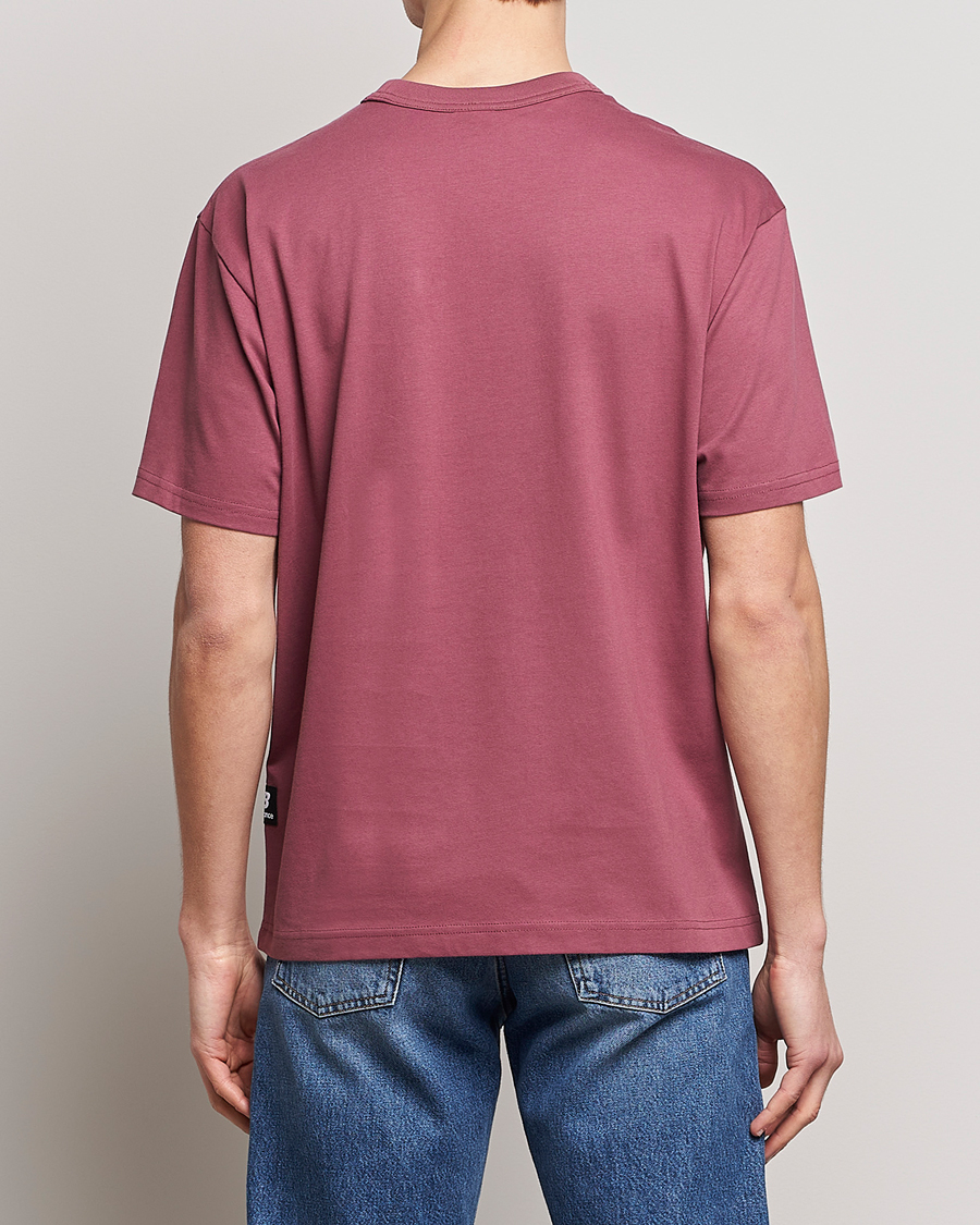 Hombres | Camisetas | New Balance | Athletics Warped T-Shirt Washed Burgundy