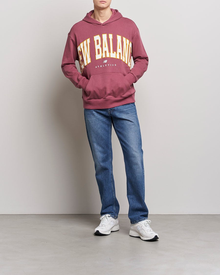 Hombres | Jerséis y prendas de punto | New Balance | Athletics Warped Hoodie Washed Burgundy