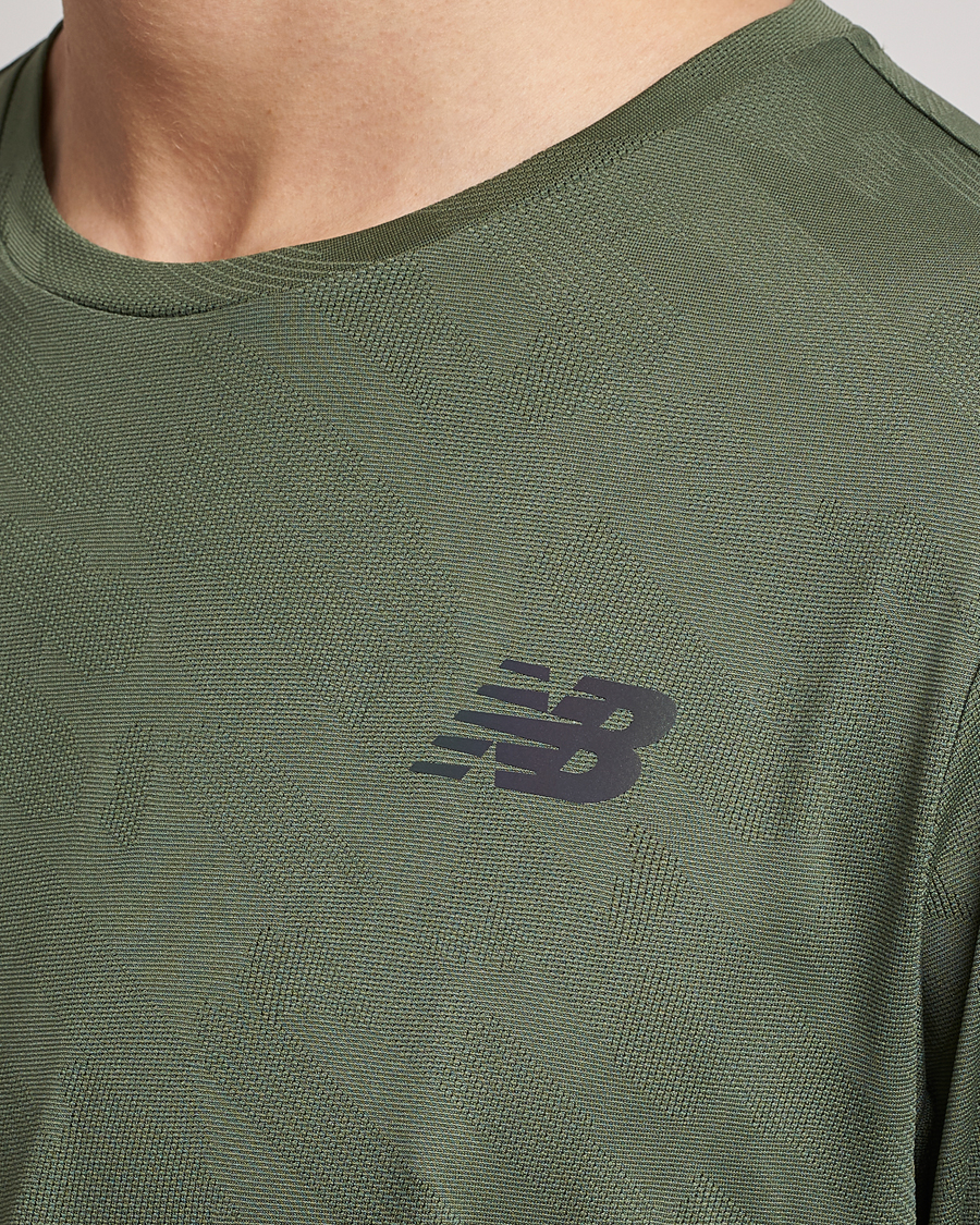 Hombres | Camisetas | New Balance Running | Q Speed Jacquard Long Sleeve T-Shirt Olive