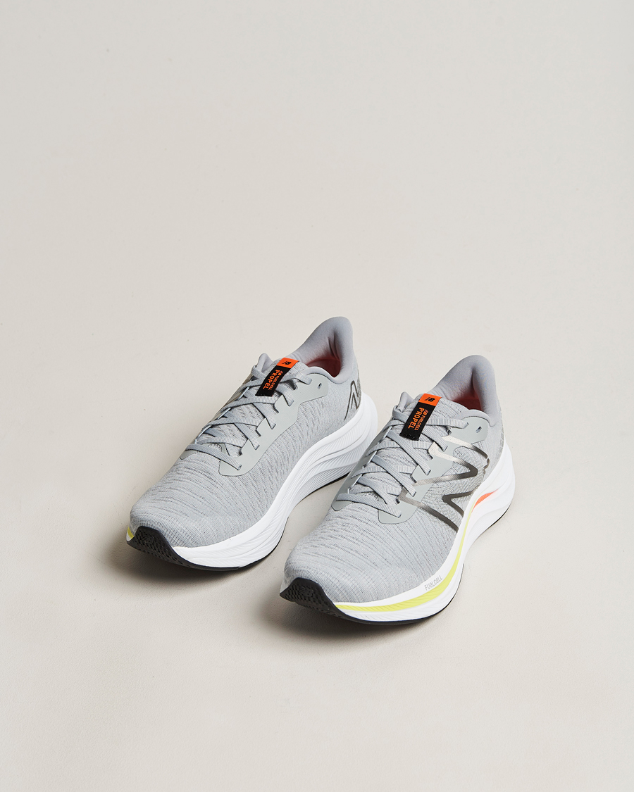Hombres | New Balance Running FuelCell Propel v4 Quartz Grey | New Balance Running | FuelCell Propel v4 Quartz Grey