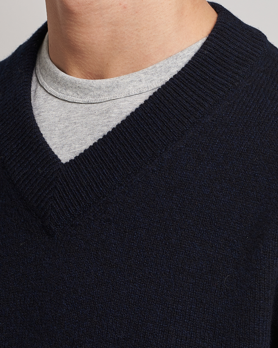 Hombres | Jerséis y prendas de punto | Sunspel | Lambswool V-Neck Dark Navy Mouline