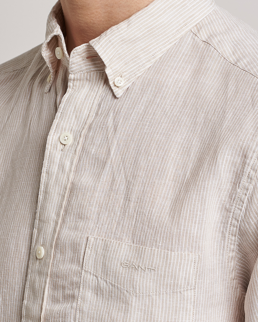 Hombres | Camisas | GANT | Regular Fit Striped Linen Short Sleeve Shirt Dry Sand