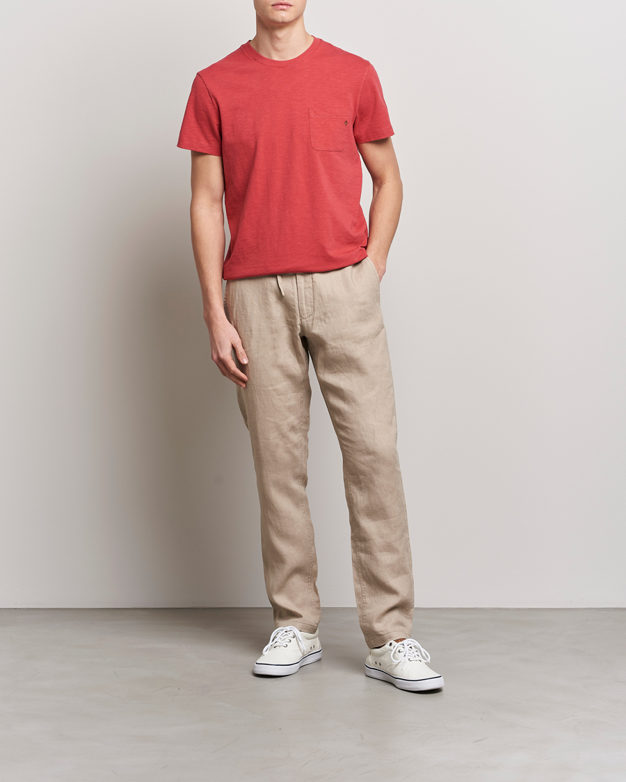 Hombres | Camisetas | Morris | Lily Slub Pocket Crew Neck Tee Red