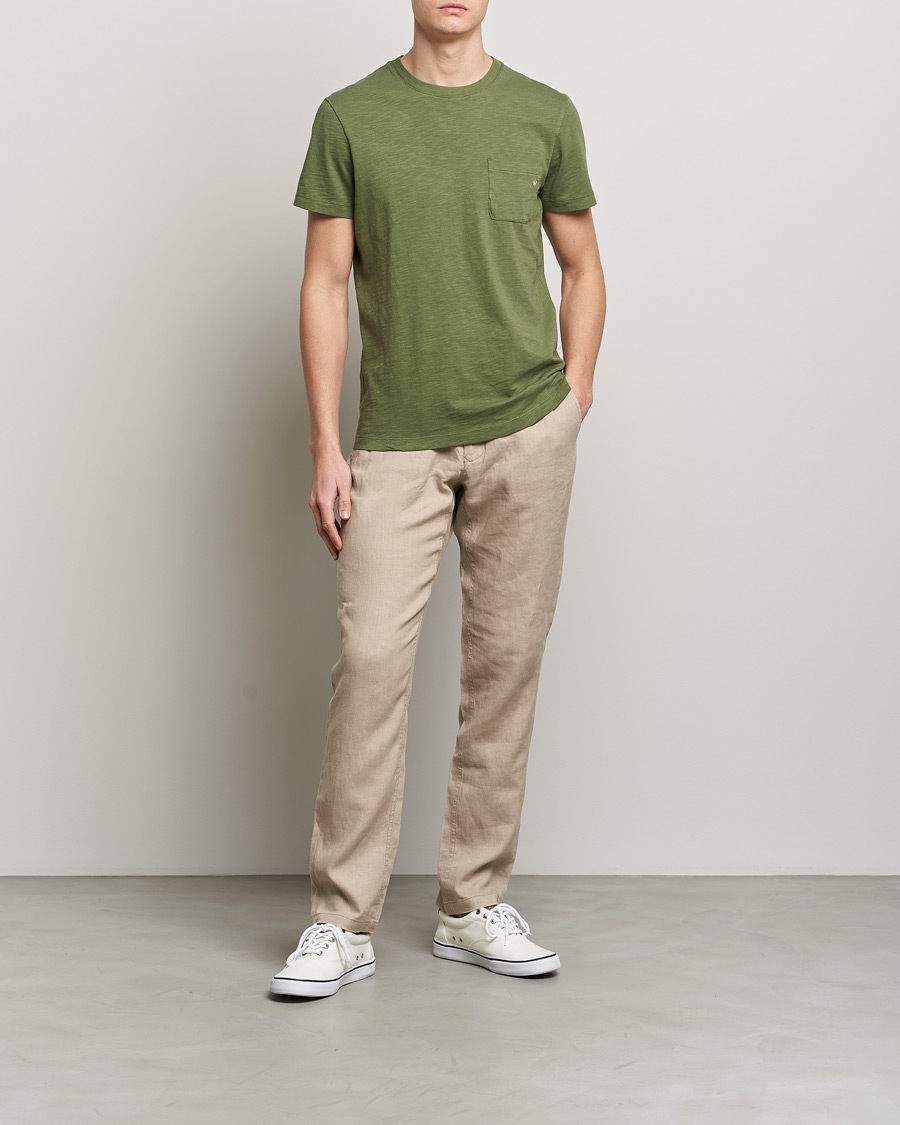 Hombres | Camisetas | Morris | Lily Slub Pocket Crew Neck Tee Olive